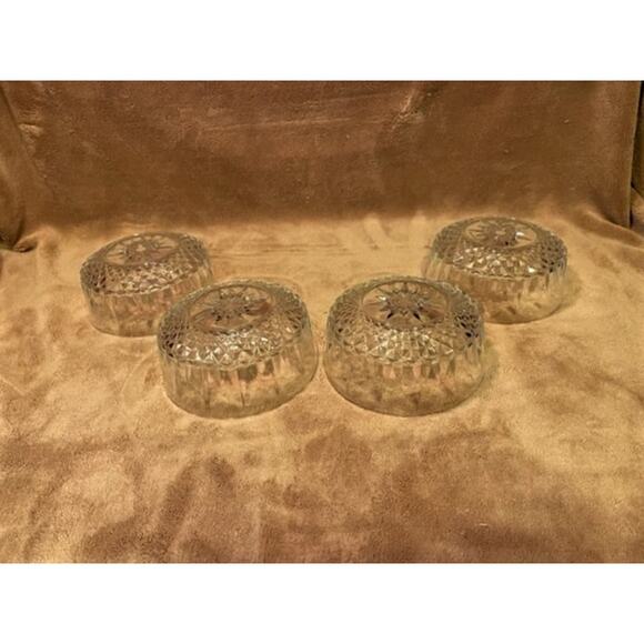 Vintage Set of (4) French Arcoroc 5" Dessert Bowls-Glass Starburst Design - Picture 2 of 6